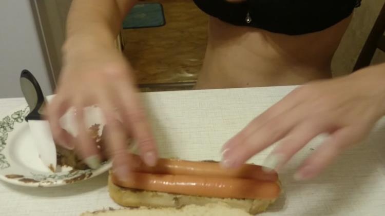 Brown wife - Hotdog With Shit Is Delicious Food - FullHD - Scatshop (2021)