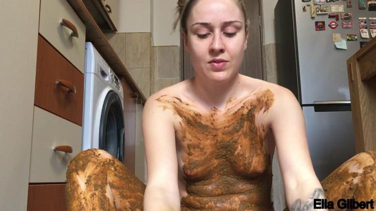 Ella Gilbert - Extreme Facial And Clothing Smearing - FullHD - Scatshop (2021)
