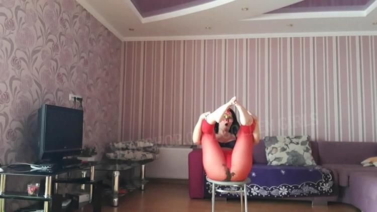 Svetlana - Tatiana shit in red leggings - FullHD - Scatshop (2021)