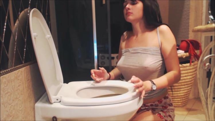 Thefartbabes - Girl Puking in Toilet - HD - Scatshop (2021)