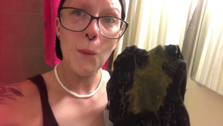 Accidental Shart Cleaned by Tongue - FullHD (2024)