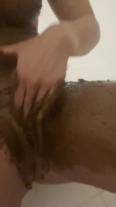 venuslovexx - Hot girl smearing poo - SD (2025)
