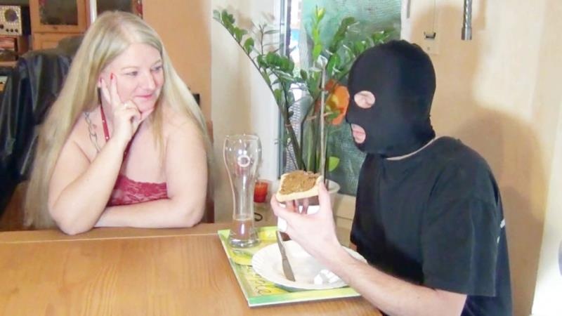 RosellaExtrem - Rosellas chocolate cream bread spread for slave - HD (2025)