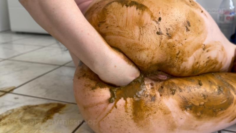 MissPoop - A stranger I met in the naturist area of Cap dAgde - 2K (2025)