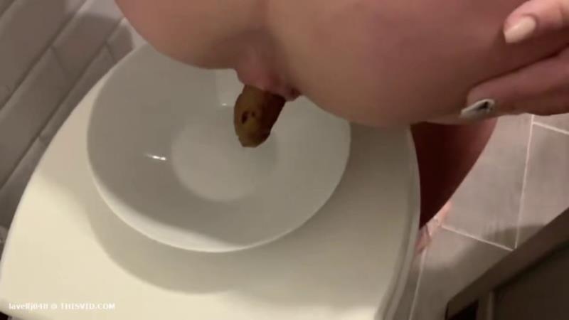 Devil-Sophie - Public IKEA Poop - FullHD (2026)