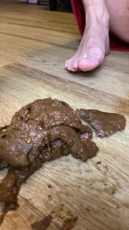 poop in red panties and put them in the ass,I smear shit on my face - SD (2026)