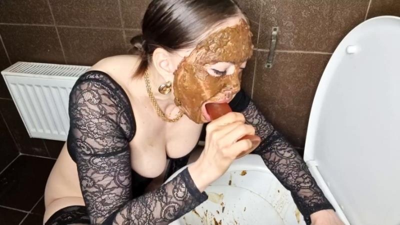 Scatlina 2026 - BUSINESSWOMAN IN THE TOILET - FullHD (2026)