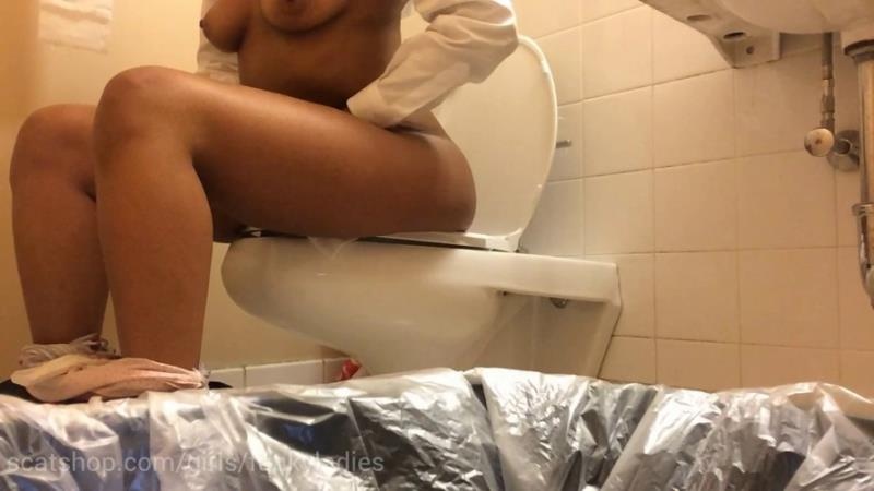 funkyladies - Sparkle’s public Peeing and Ploppage mix! P1 - FullHD (2026)