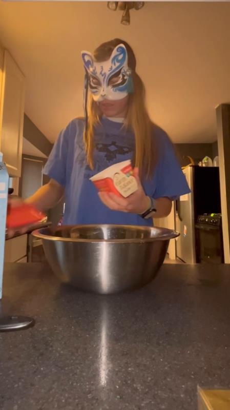 Samantha - Chocolate shit cake P1 - SD (2026)