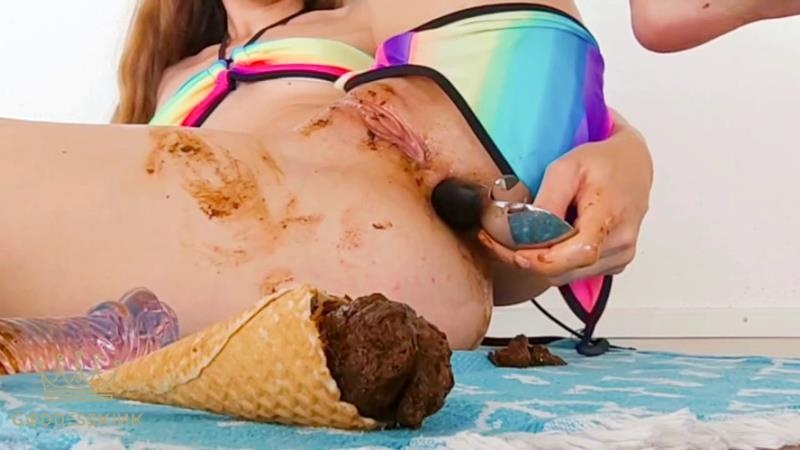 Goddess Kink - Ice Cream Pooping - UltraHD/4K (2026)