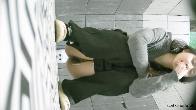 Black Pants Down, Chinese Girl Pees P1 - 2K (2026)